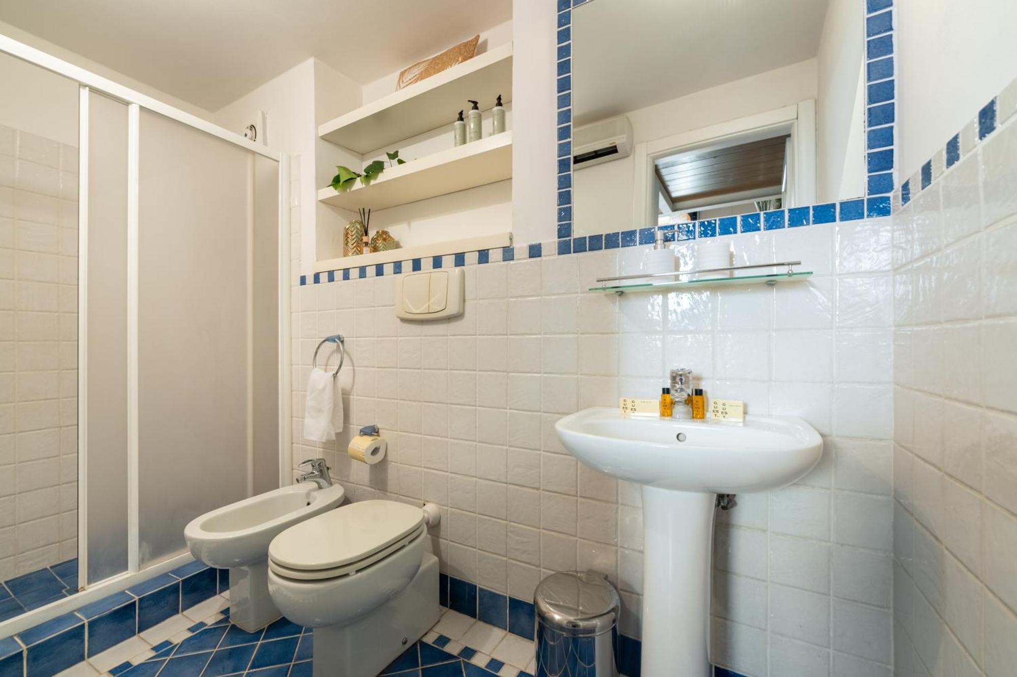Via Cimabue 8B - Florence Charming Apartments - Metropolitan Loft In Florence - 20 Minute Walk To City Center - Excellent Base For Exploring - Less Than 5 Minute Walk To The Supermarket - Amazing Bakery On The Corner Dış mekan fotoğraf